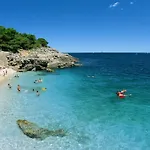 Vacation Bokan Pula