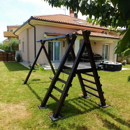 Vacation Bokan Ferienhaus