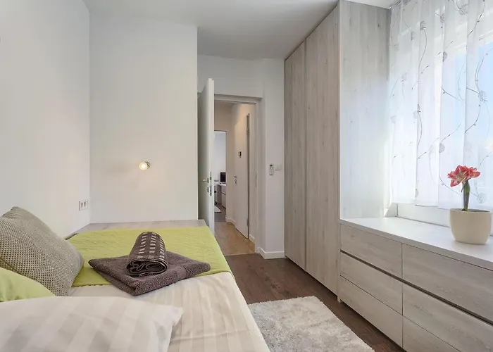 Vacation Bokan * Πούλα