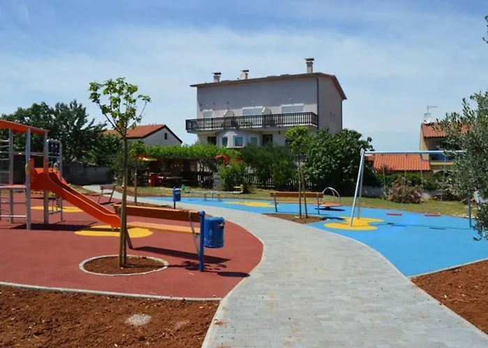 Vacation Bokan * Πούλα