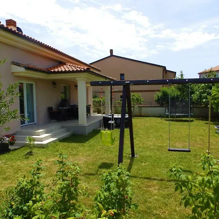 Nyaraló Vacation Bokan *