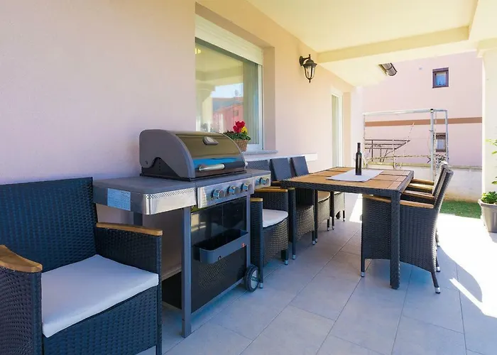 Vacation Bokan * Póla