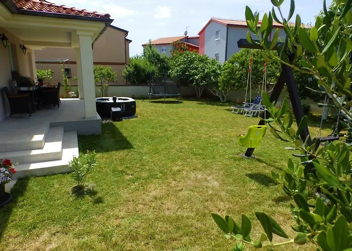 Сasa de vacaciones Vacation Bokan Pula